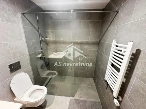 Izdavanje, trosoban stan, 77m², Savski Venac, Beograd - image 10