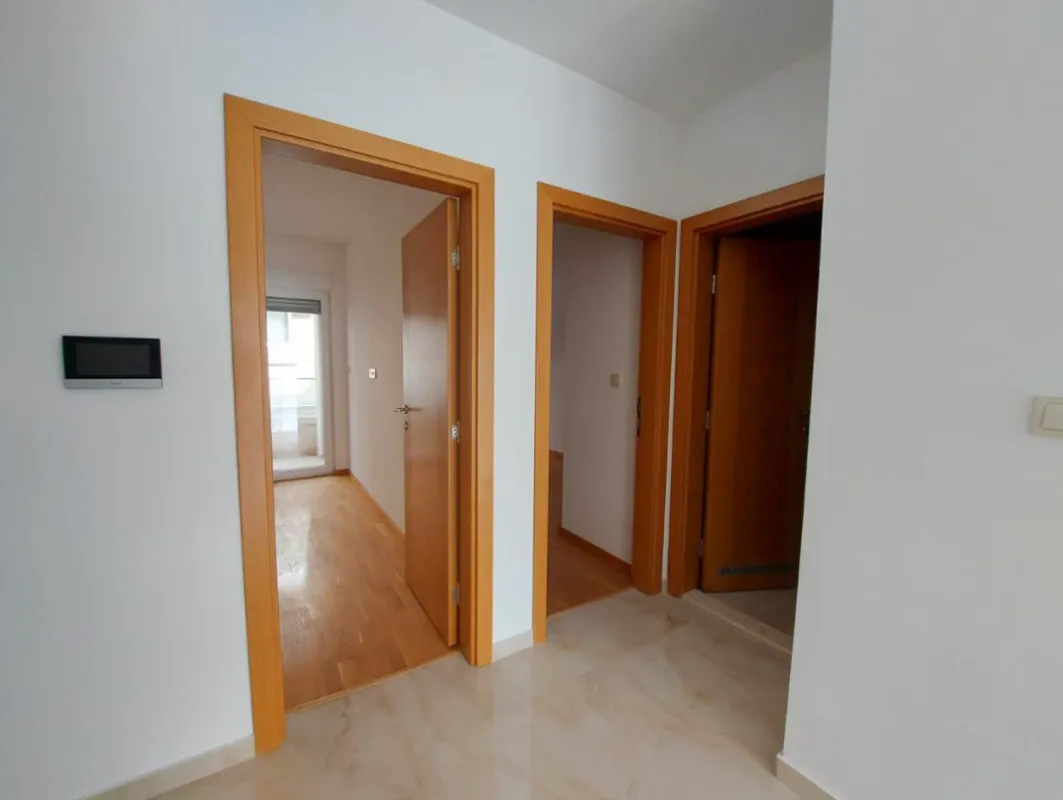Prodaja, dvosoban stan, 91m², Baošići, Herceg Novi