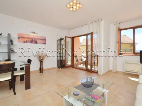 Prodaja, trosoban stan, 109m², Kamenari, Herceg Novi - image 2