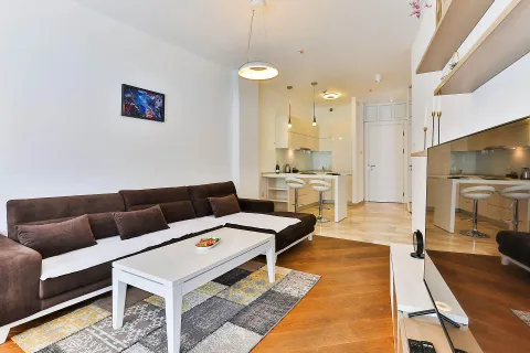 Izdavanje, jednosoban stan, 77m², Budva okolina, Budva - image 2