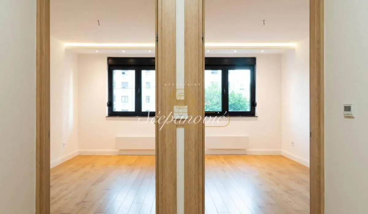 Sale, four bedroom apartment, 96m², Crveni Krst, Beograd