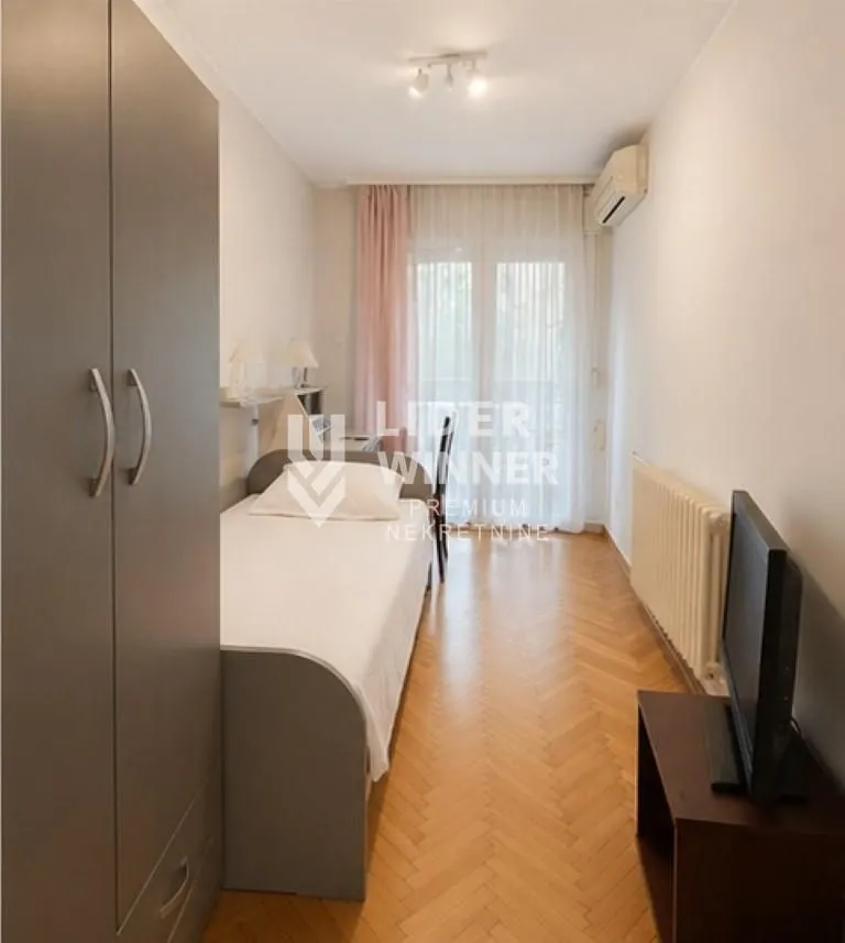 Sale, three bedroom apartment, 76m², Vračar Sve Podlokacije, Beograd