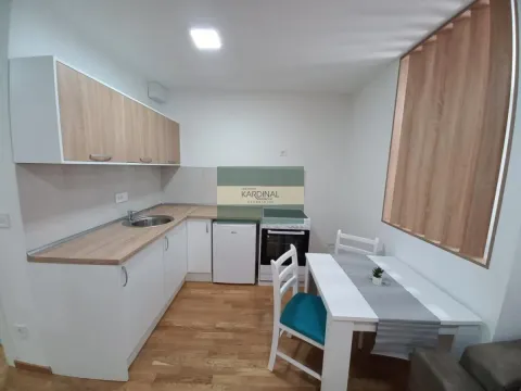 Rent, studio apartment, 32m², Centar, Jagodina - image 3