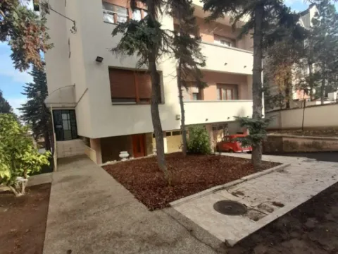 Izdavanje, kuća, 600m², Dedinje Rtv Pink, Dedinje Sve Podlokacije - image 6