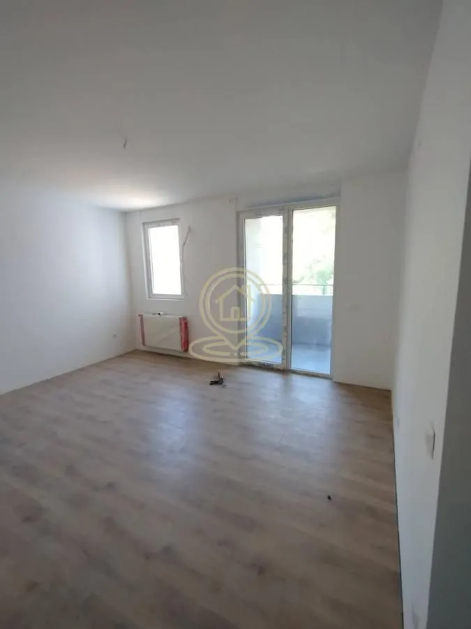 Prodaja, trosoban stan, 65m², Medijana, Niš