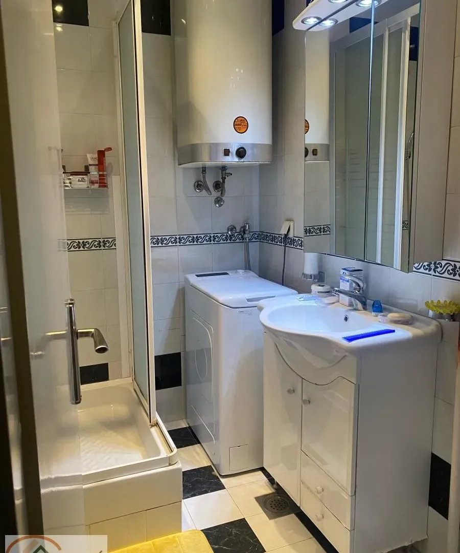 Sale, four bedroom apartment, 99m², Novi Beograd Blok 21, Novi Beograd Sve Podlokacije