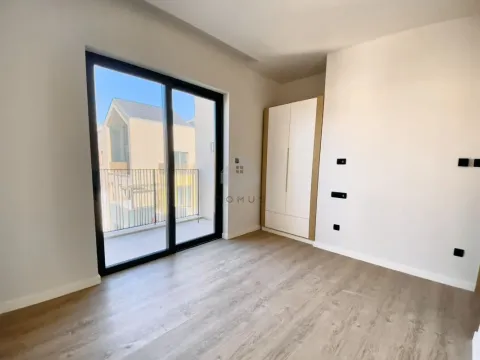 Sale, two bedroom apartment, 102m², Tivat, Crna Gora - image 2