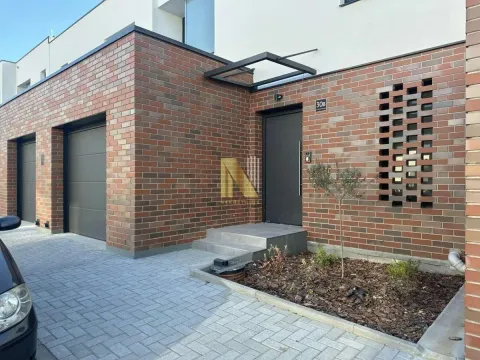 Prodaja, četvorosoban stan, 97m², Alibegovac, Petrovaradin - image 8