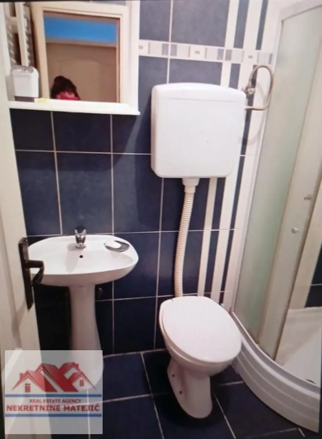 Prodaja, jednosoban stan, 38m², Erdoglija, Kragujevac
