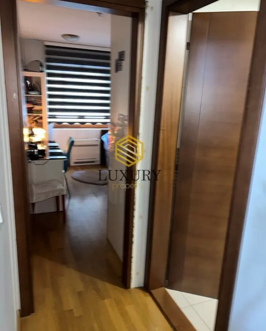 Prodaja, trosoban stan, 120m², Tološka šuma, Podgorica