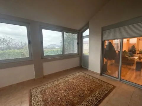 Izdavanje, kuća, 400m², Donja Gorica, Podgorica - image 6