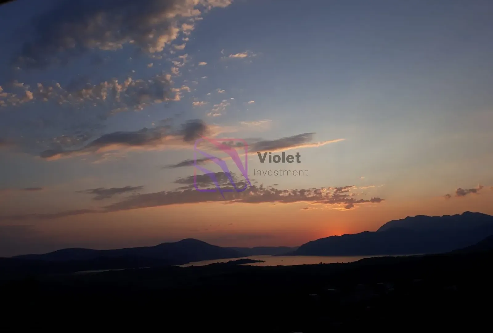 Prodaja, trosoban stan, 101m², Dub, Kotor