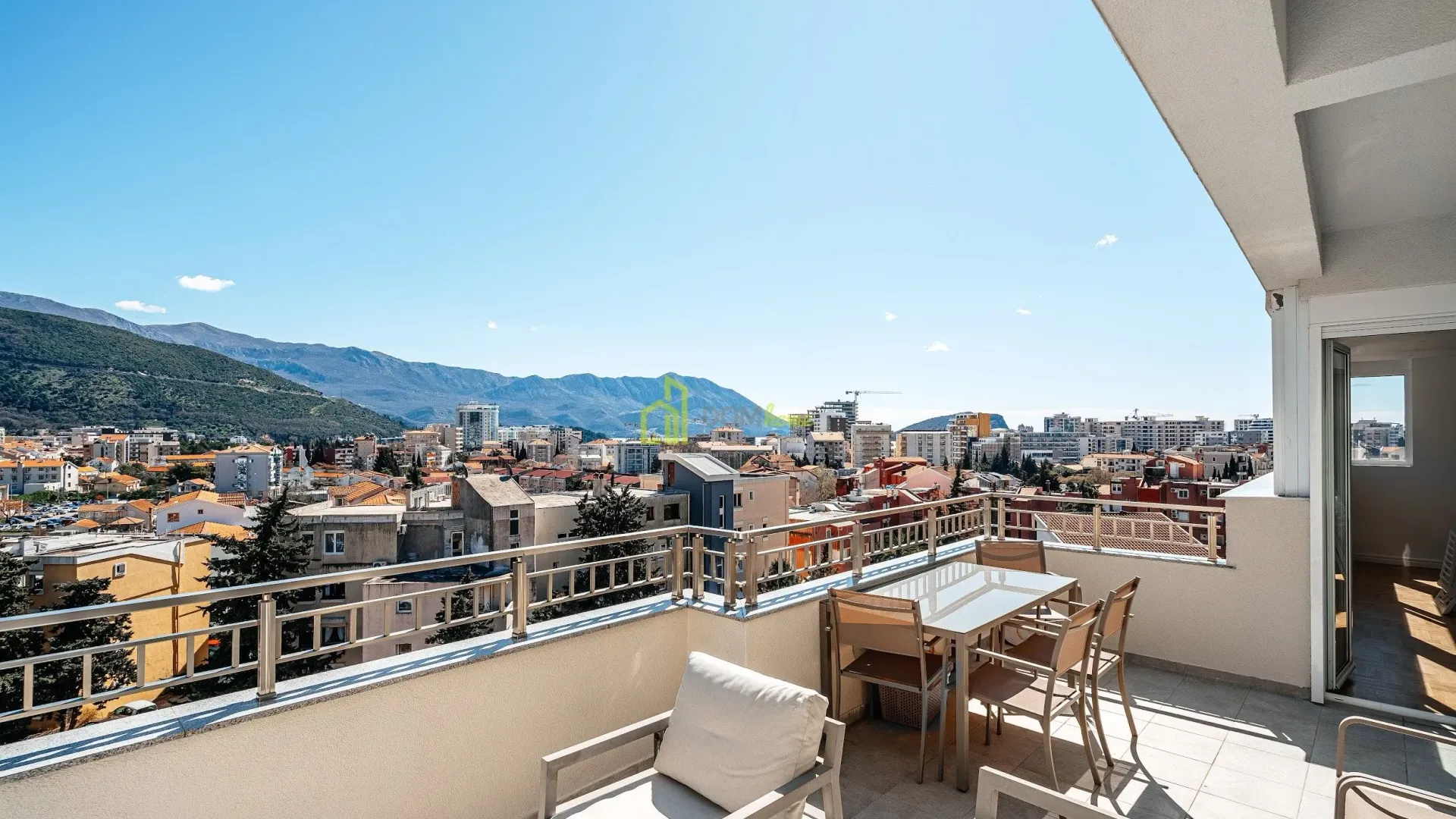 Prodaja, trosoban stan, 105m², Budva, Crna Gora