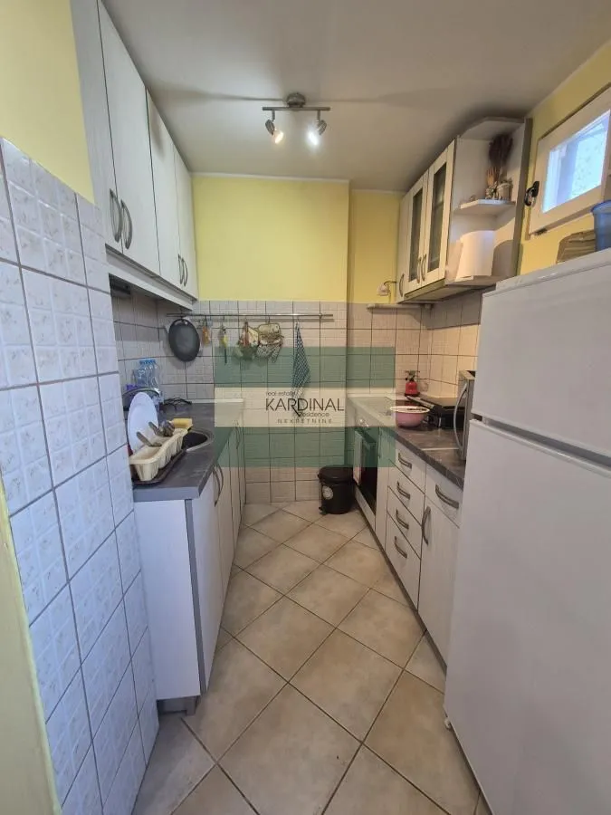 Prodaja, trosoban stan, 73m², Centar, Jagodina