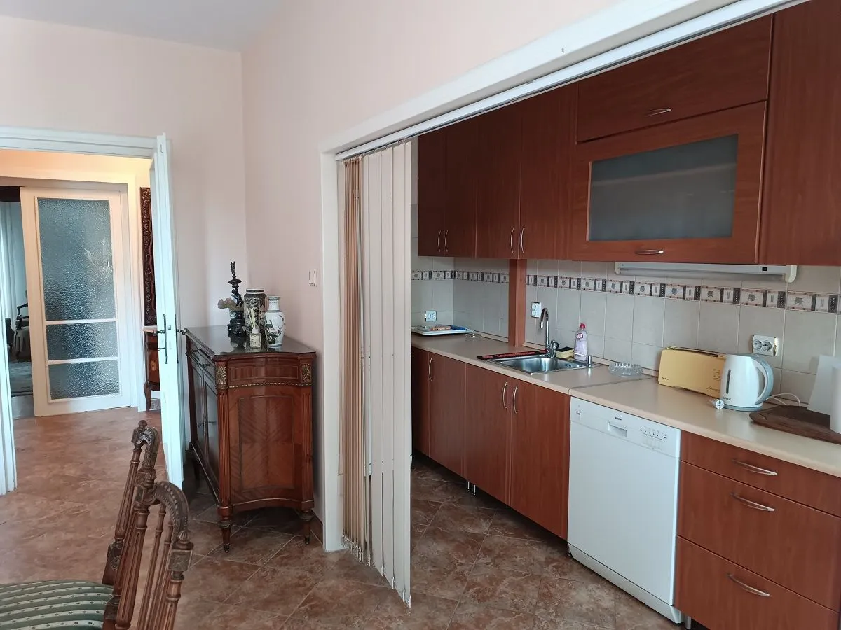 Prodaja, trosoban stan, 101m², Vračar Sve Podlokacije, Beograd