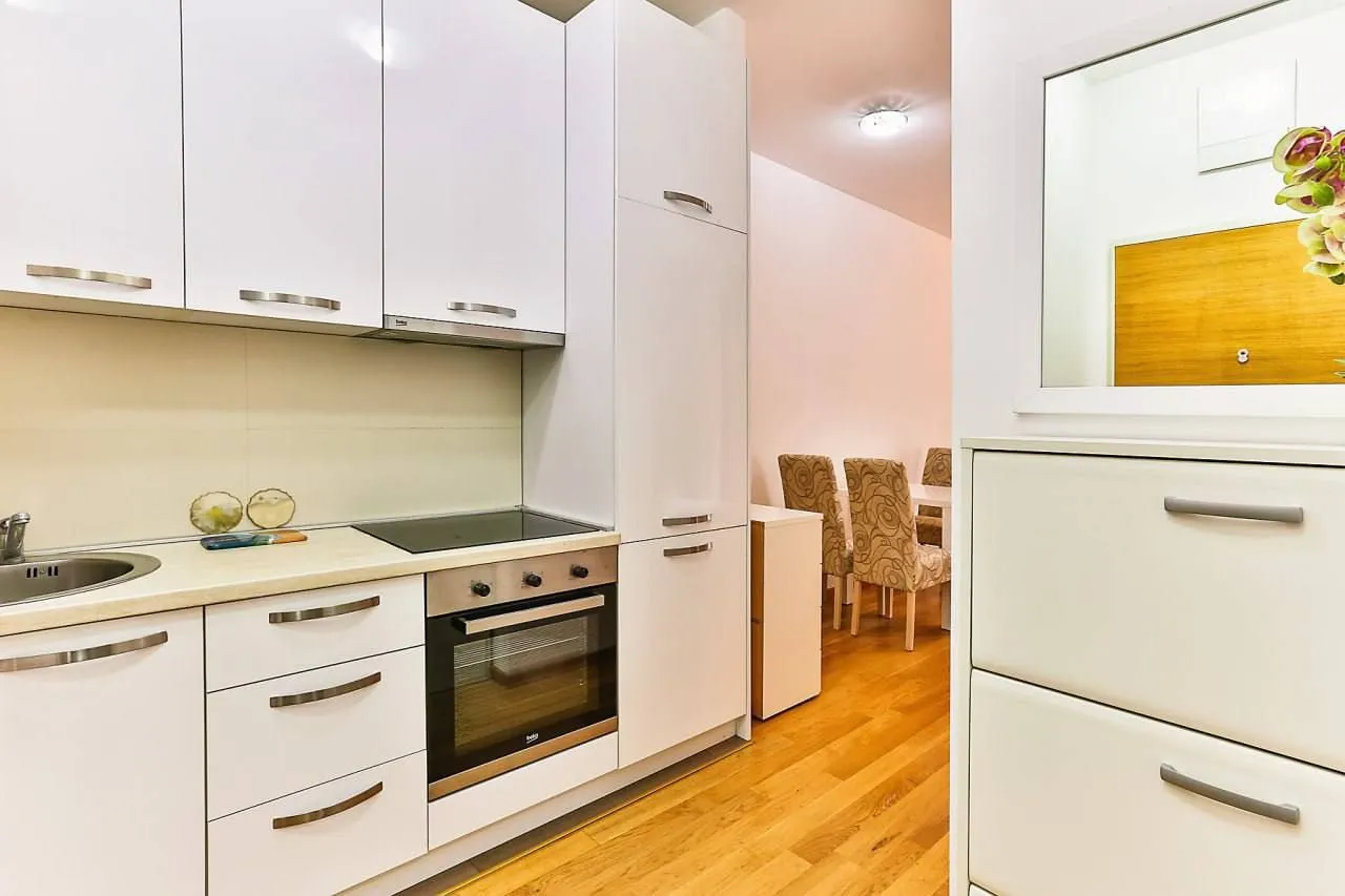 Rent, one bedroom apartment, 40m², Budva, Crna Gora