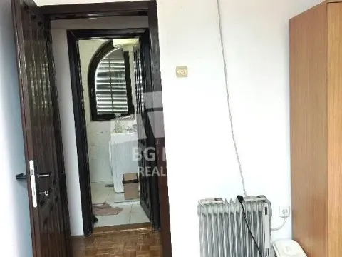 Izdavanje, jednosoban stan, 42m², Karaburma, Palilula Sve Podlokacije - image 11