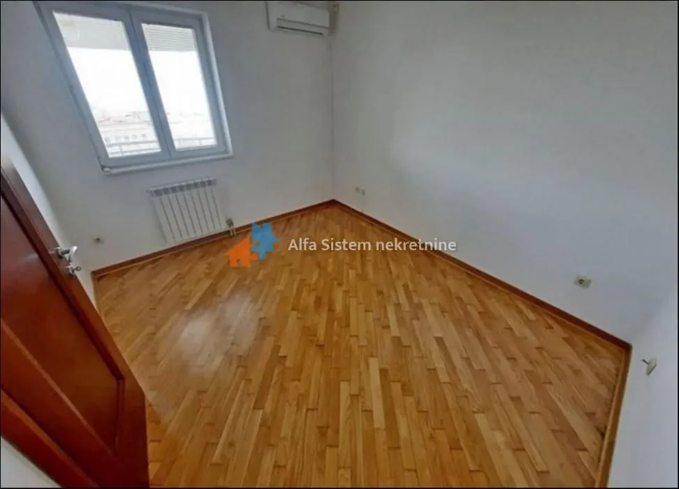 Izdavanje, stan, 172m², Vračar Sve Podlokacije, Beograd
