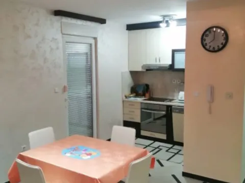 Sale, one bedroom apartment, 55m², Prijevor, Budva - image 8