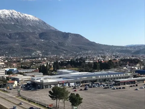 Prodaja, jednosoban stan, 46m², Centar, Bar - image 7