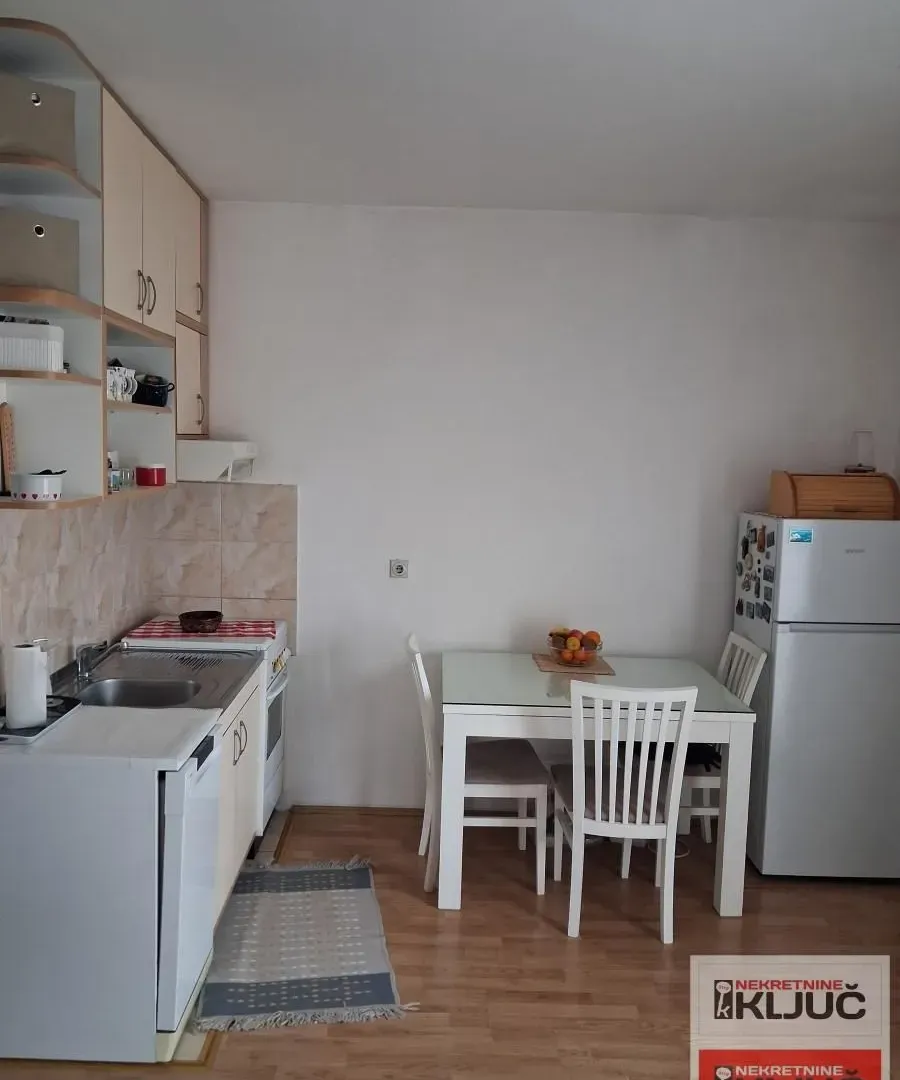 Prodaja, jednosoban stan, 31m², Bulevar patrijarha Pavla, Novi Sad Sve Podlokacije