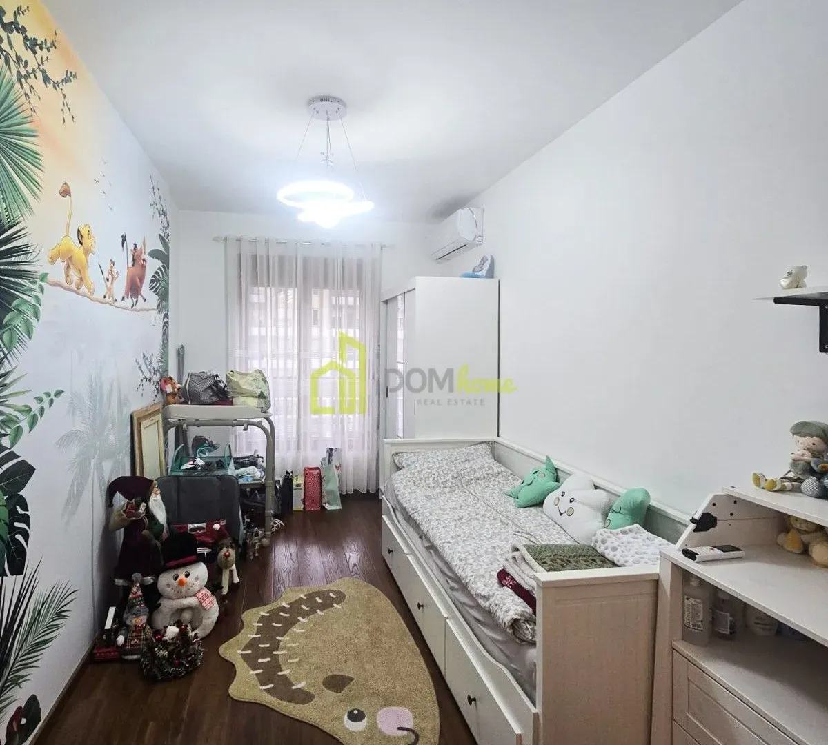 Izdavanje, dvosoban stan, 69m², Master Kvart, Podgorica