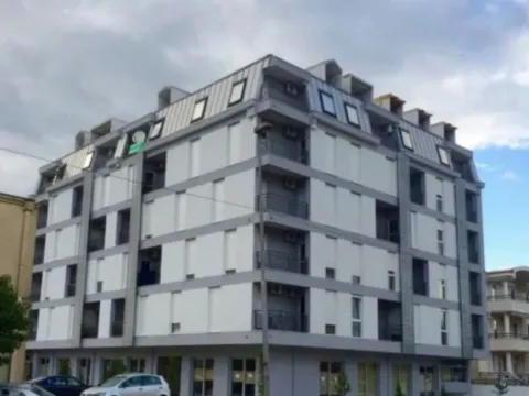 Izdavanje, garsonjera, 30m², Podgorica, Crna Gora - image 1