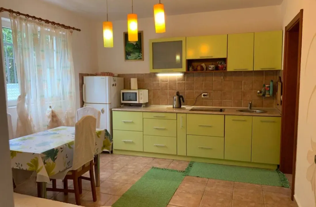 Sale, one bedroom apartment, 55m², Petrovac, Budva