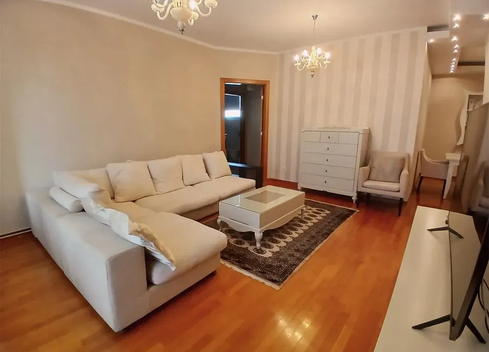 Rent, three bedroom apartment, 100m², Stari Grad, Beograd
