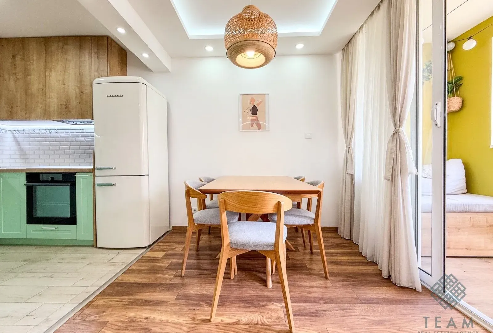 Prodaja, trosoban stan, 89m², Pejton, Podgorica