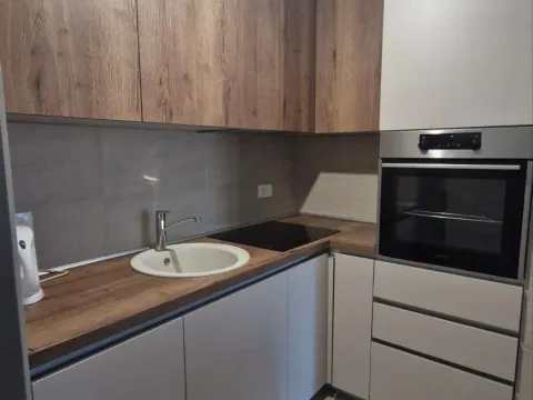 Prodaja, jednosoban stan, 44m², Pobrežje, Podgorica - image 8