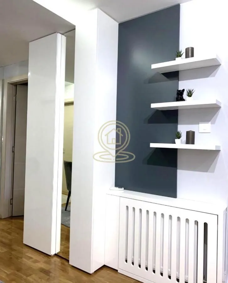 Izdavanje, jednosoban stan, 46m², Bulevar Oslobodjenja, Novi Sad Sve Podlokacije