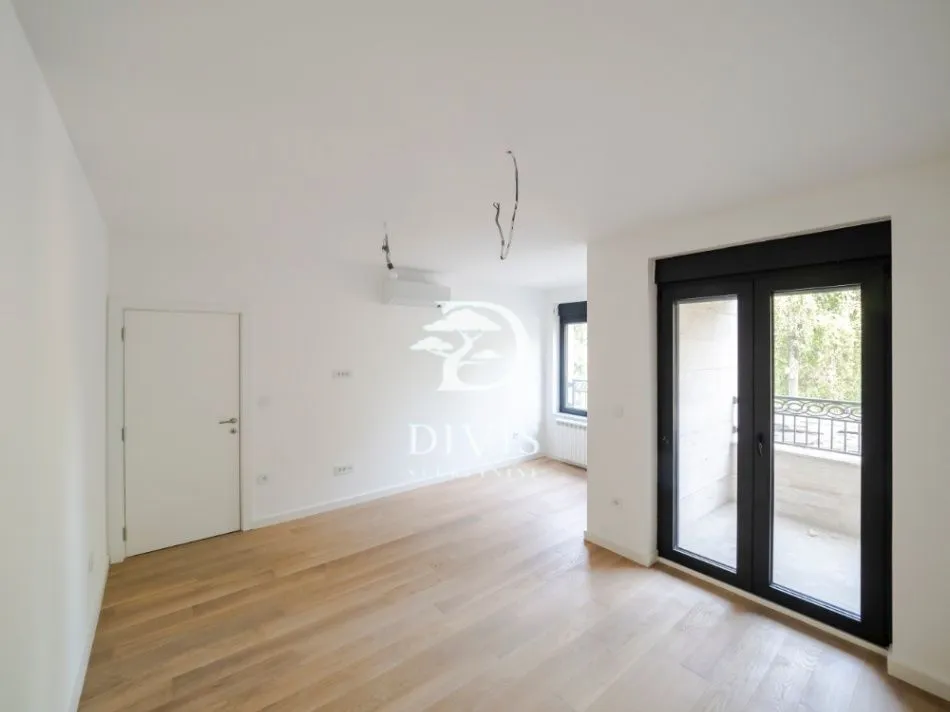 Sale, five bedroom apartment, 229m², Donji Dorćol, Dorćol Sve Podlokacije
