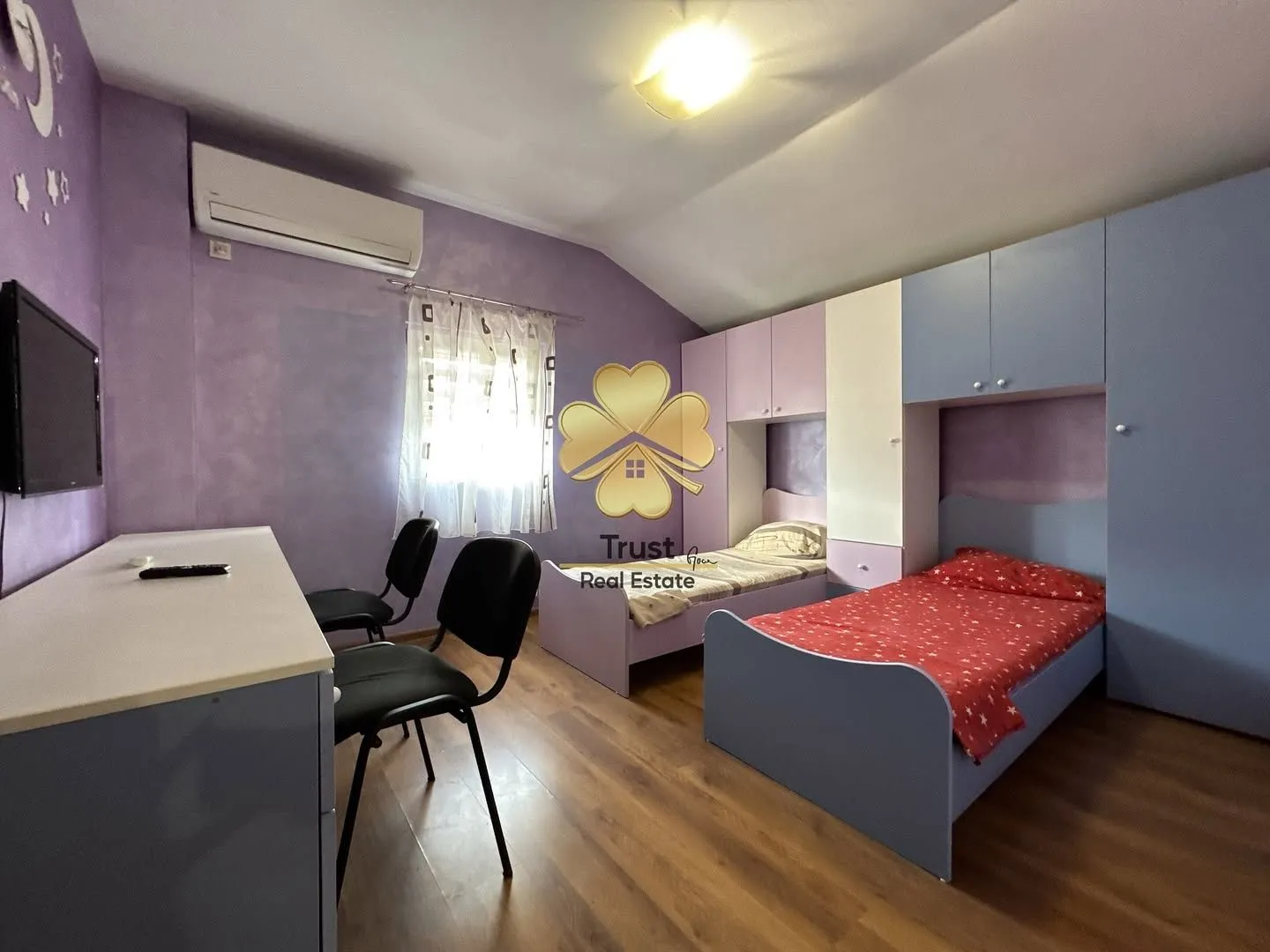 Rent, house, 250m², Tološi, Podgorica