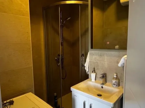 Izdavanje, jednosoban stan, 26m², Kavač, Kotor - image 11