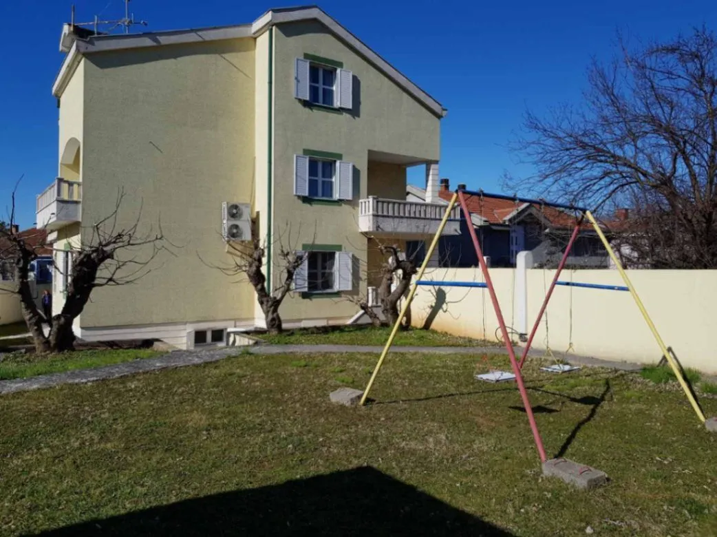 Sale, house, 489m², Zagorič, Podgorica