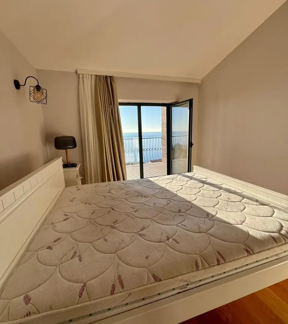 Rent, house, 200m², Reževići, Budva