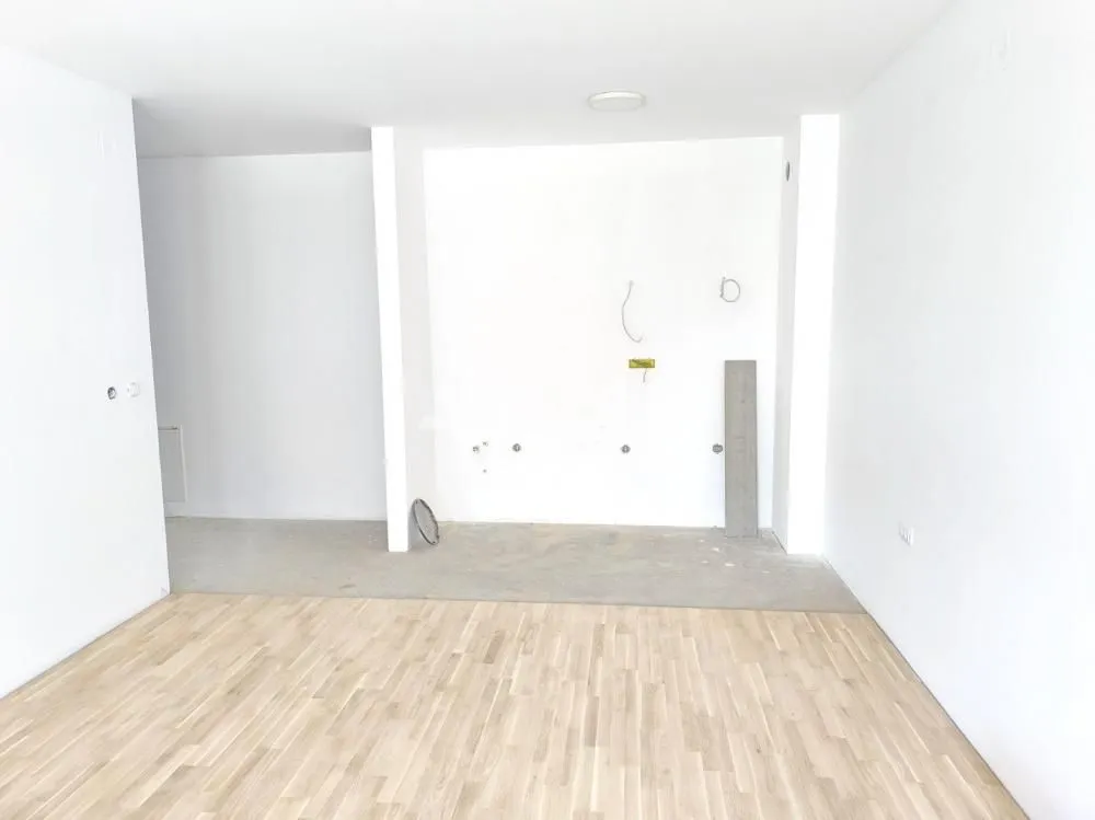 Prodaja, trosoban stan, 74m², Lion, Zvezdara Sve Podlokacije