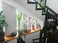 Izdavanje, kuća, 323m², Olimp, Zvezdara Sve Podlokacije - image 32