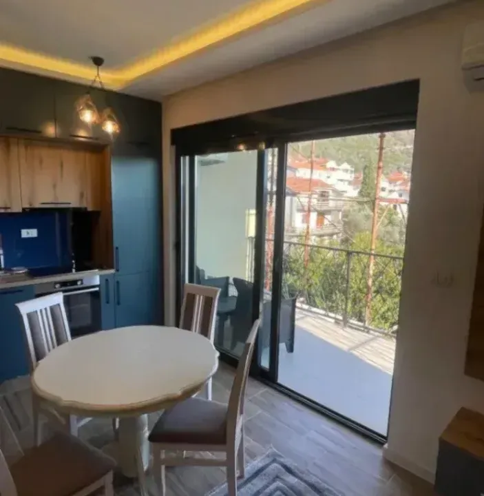 Izdavanje, stan, 50m², Mažina, Tivat