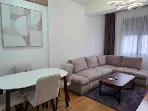 Stan in Stari Aerodrom