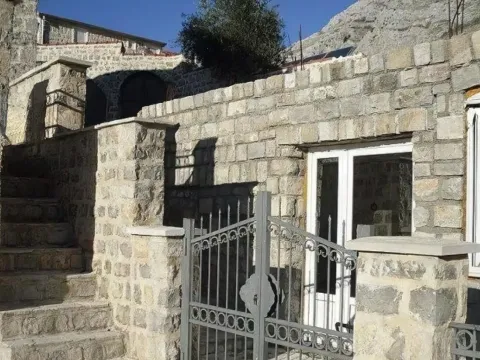 Prodaja, kuća, 243m², Reževići, Budva - image 21