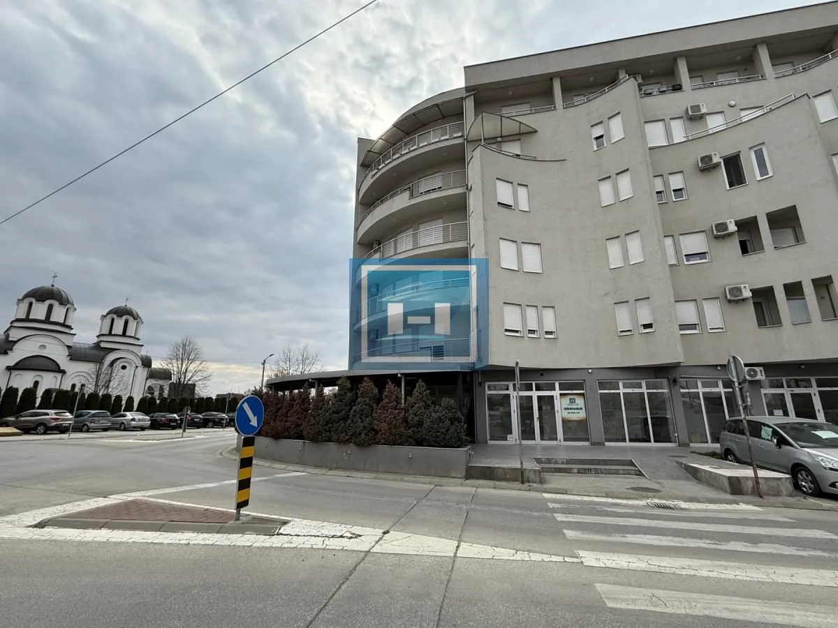 Prodaja, poslovni prostor, 120m², Aqua park, Jagodina