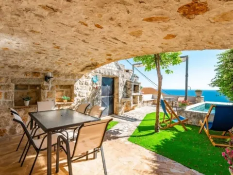 Prodaja, kuća, 115m², Reževići, Budva - image 2