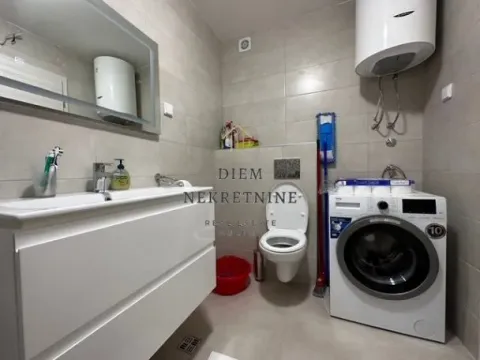 Izdavanje, dvosoban stan, 74m², Ljubović, Podgorica - image 4