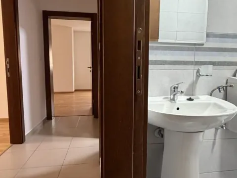 Prodaja, dvosoban stan, 73m², Tuški Put, Podgorica - image 9