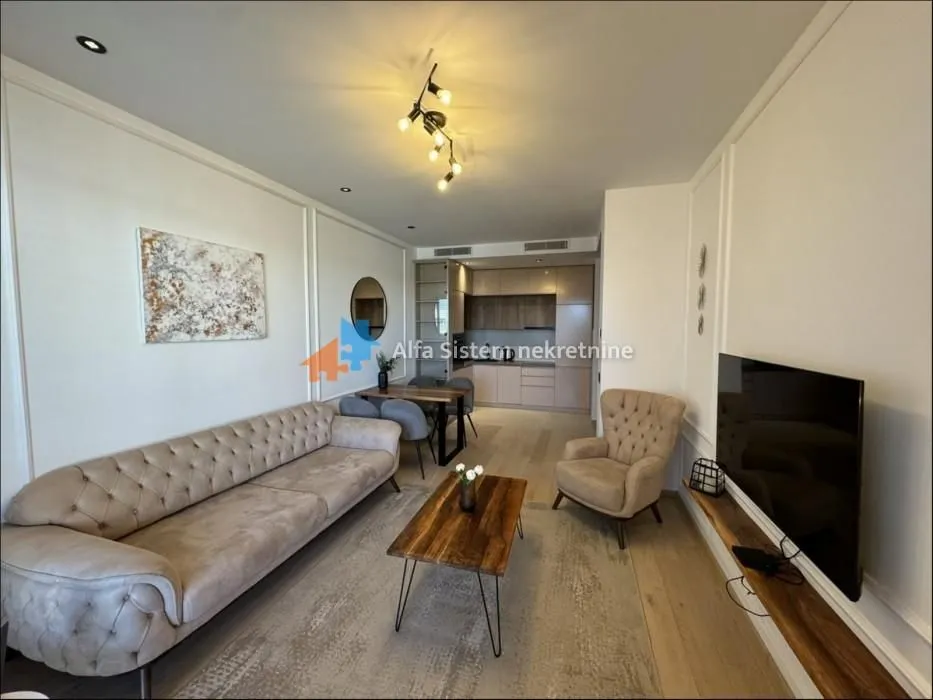 Rent, three bedroom apartment, 70m², Stari Grad, Beograd
