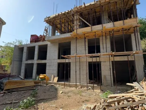 Prodaja, kuća, 690m², Donja Lastva, Tivat - image 3