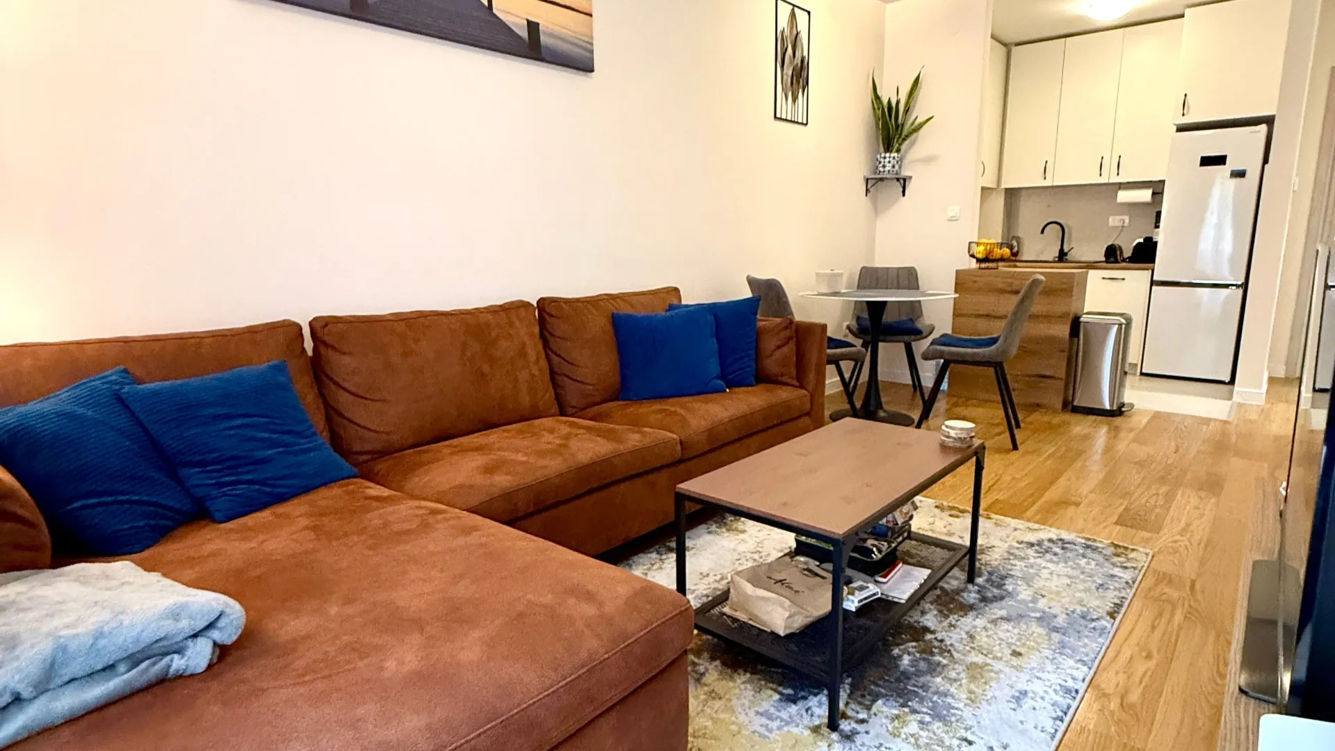 Prodaja, jednosoban stan, 40m², Central Point, Podgorica
