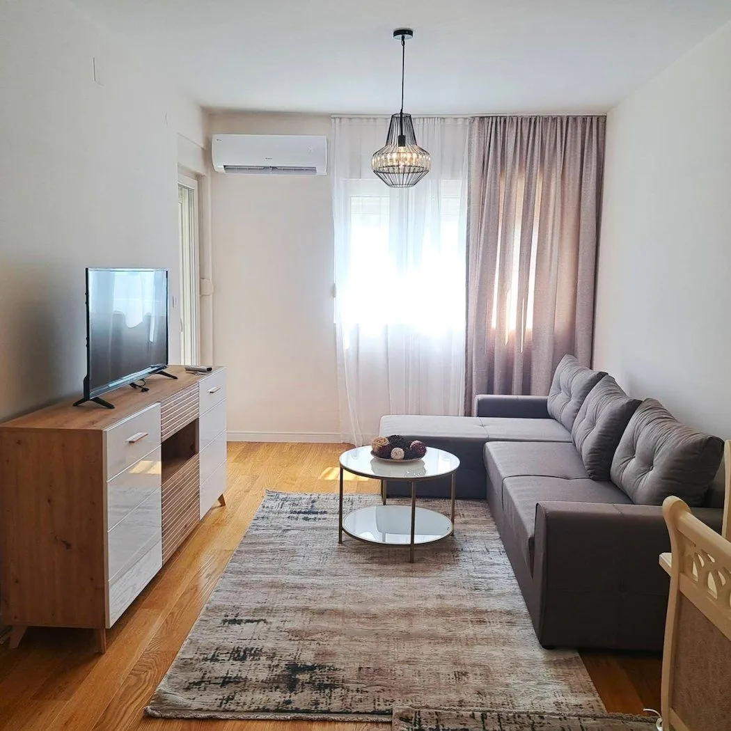 Rent, apartment, 46m², Central Point, Podgorica